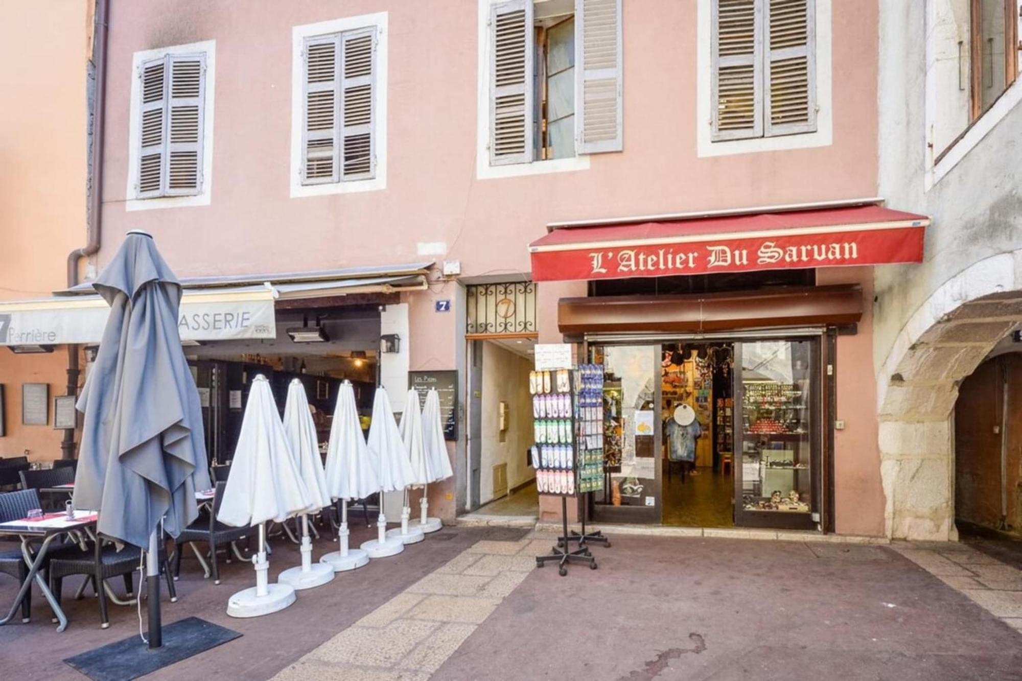 3-Star Rated Apartment In The Heart Of The Old Town With A View 阿讷西 外观 照片
